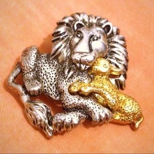 🌟 Sterling silver brooch pin